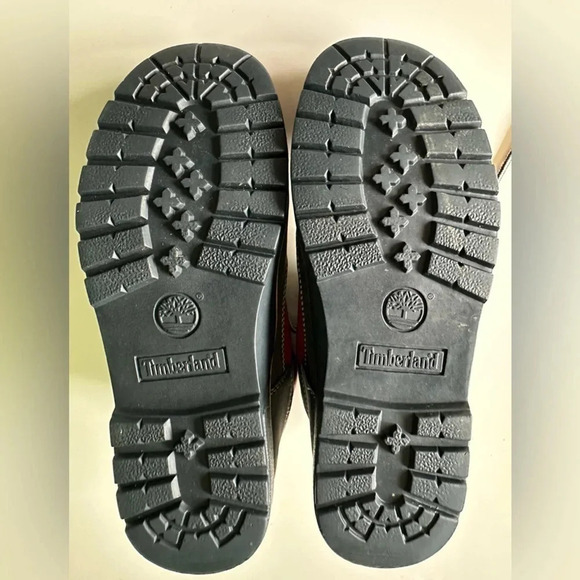 Timberland: Junior Field Boots. Grey and Red Colorway Size 5.5 Leather - Picture 13 of 14